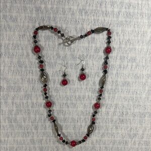 Elegant Red and Black Beaded Jewelry Set
